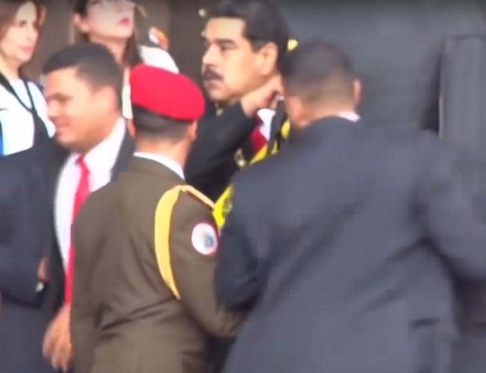 ВЕНЕЦУЕЛА: Ухапшено шест особа због покушаја атентата <span style='color:red;'><b>дрон</b></span>ом на председника Мадура (ВИДЕО)